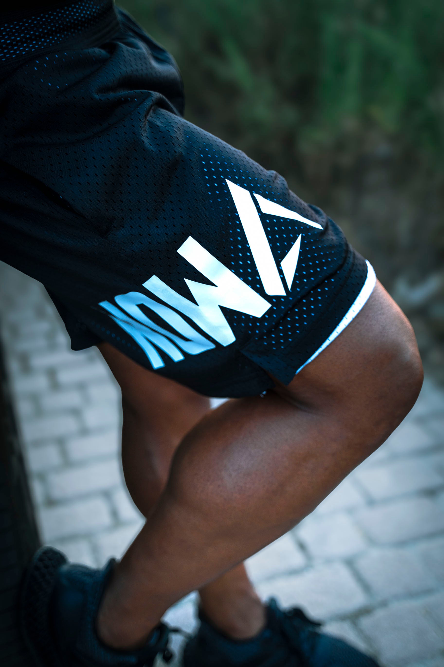 Wolf Reversible 2in1 shorts - Black/White