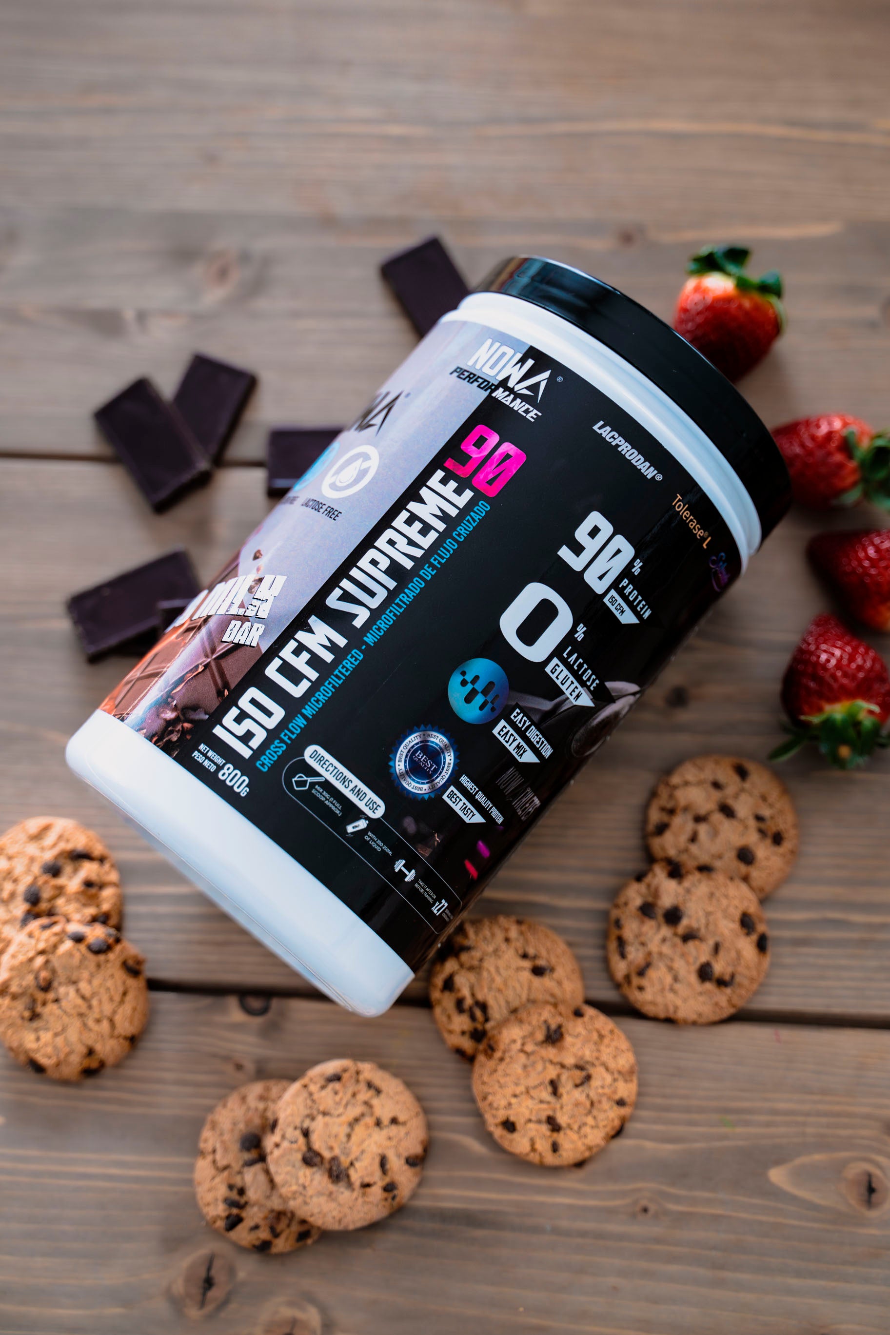 Proteina 90% CFM ISO SUPREME - BCAAs / Glutamina / Low Fat / Low Sugar - Fresa