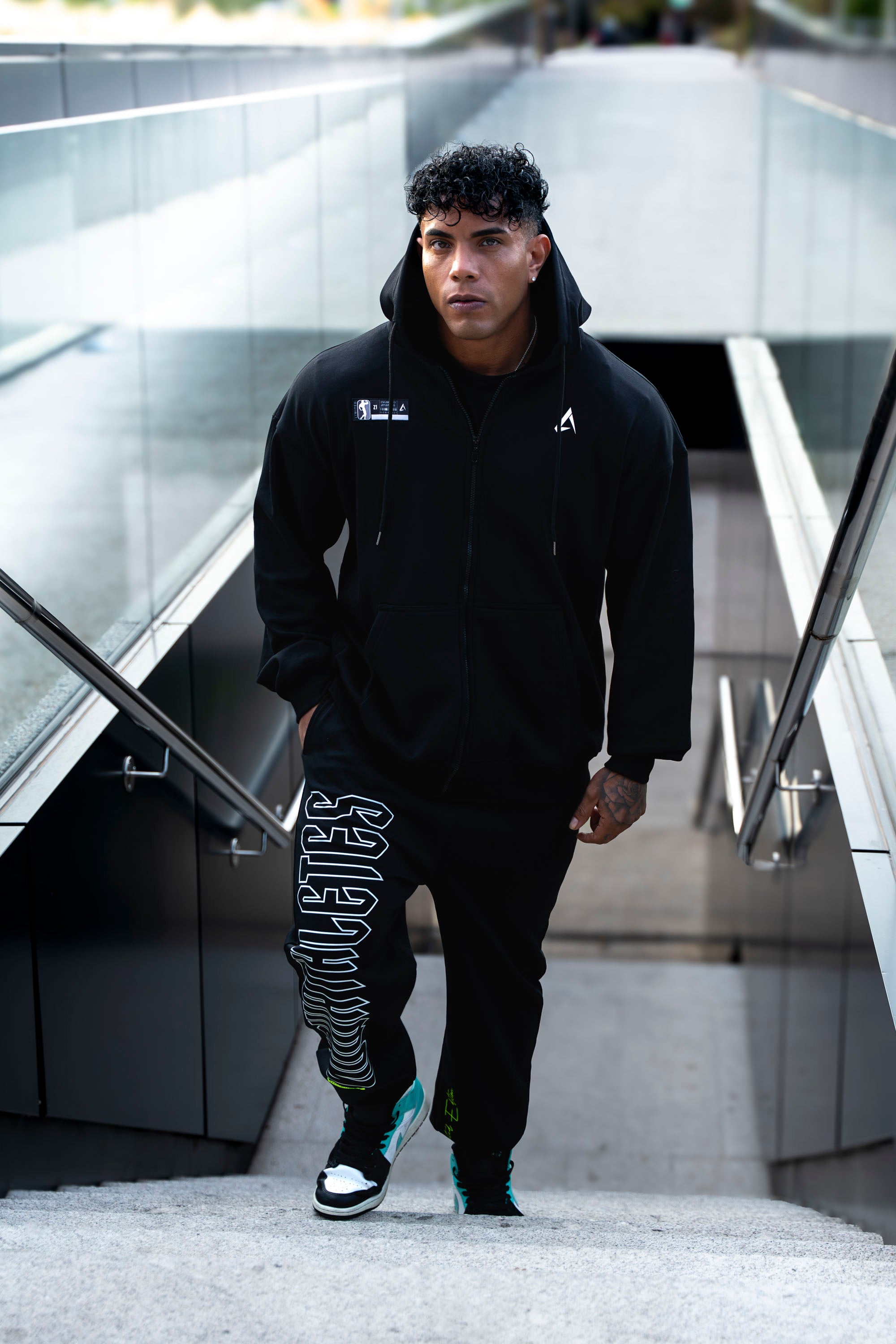 Sudadera Black Performance - Oversized