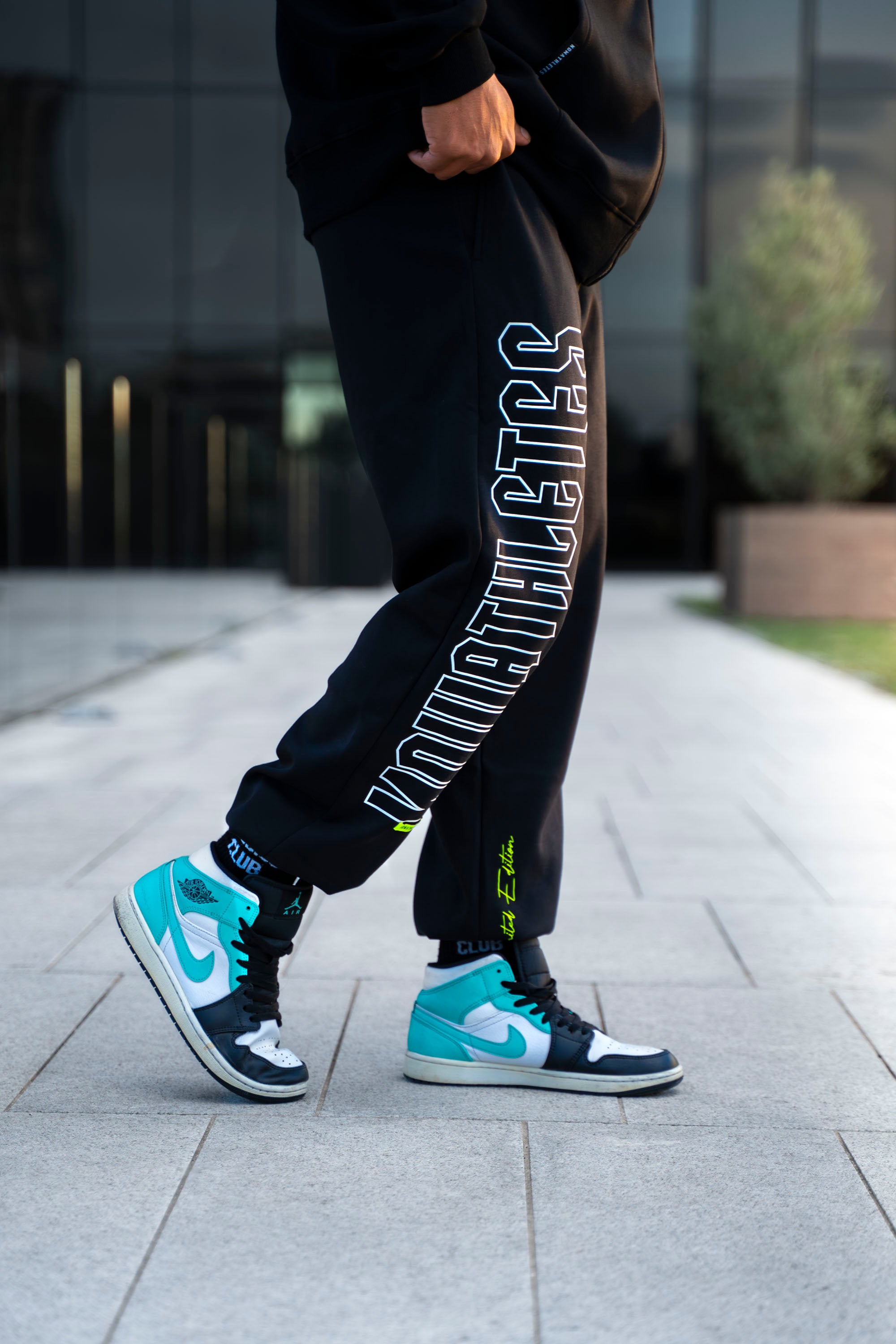 Comfort Supreme Joggers - Black
