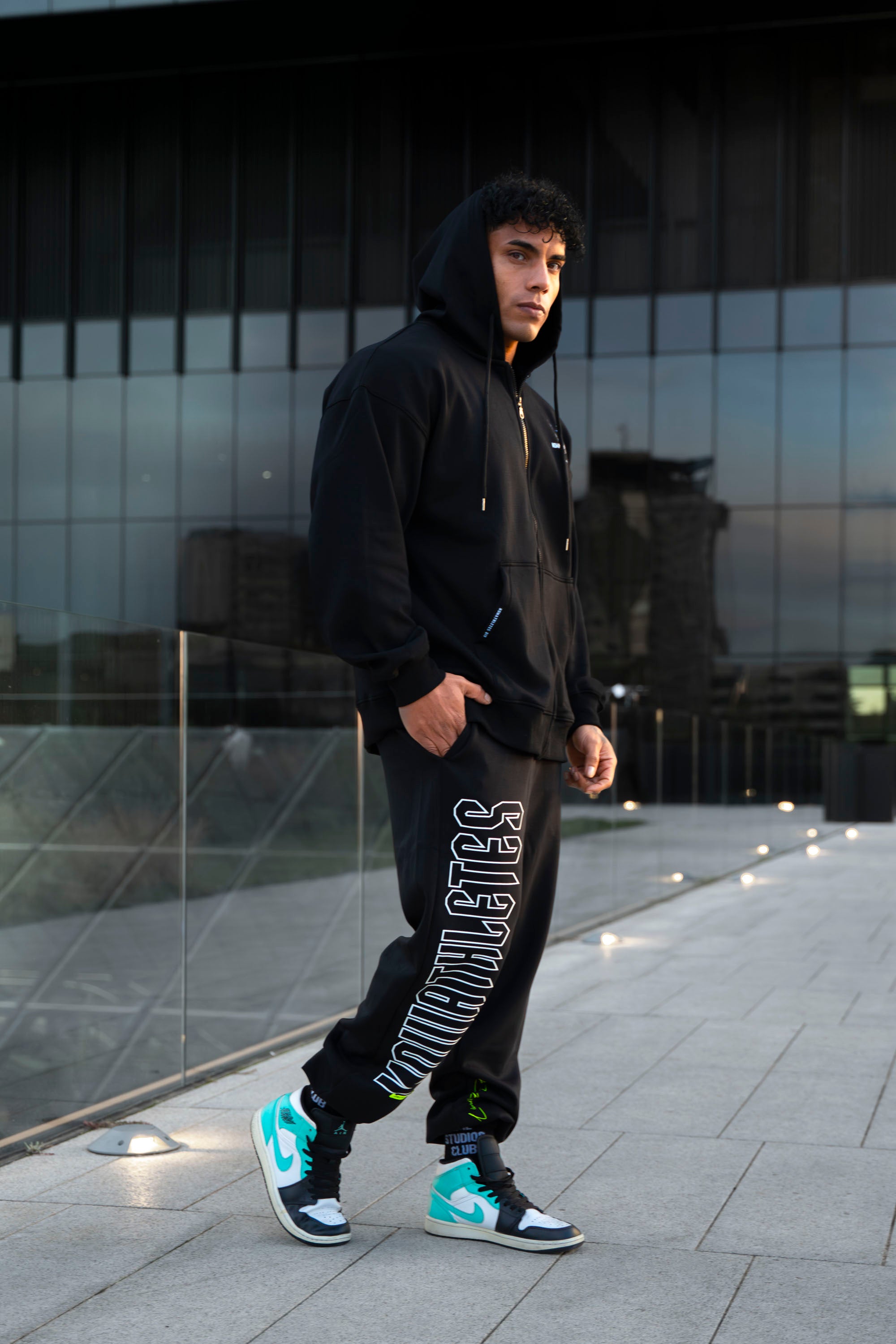 Performance Oversized Sweatshirt - Black Navy