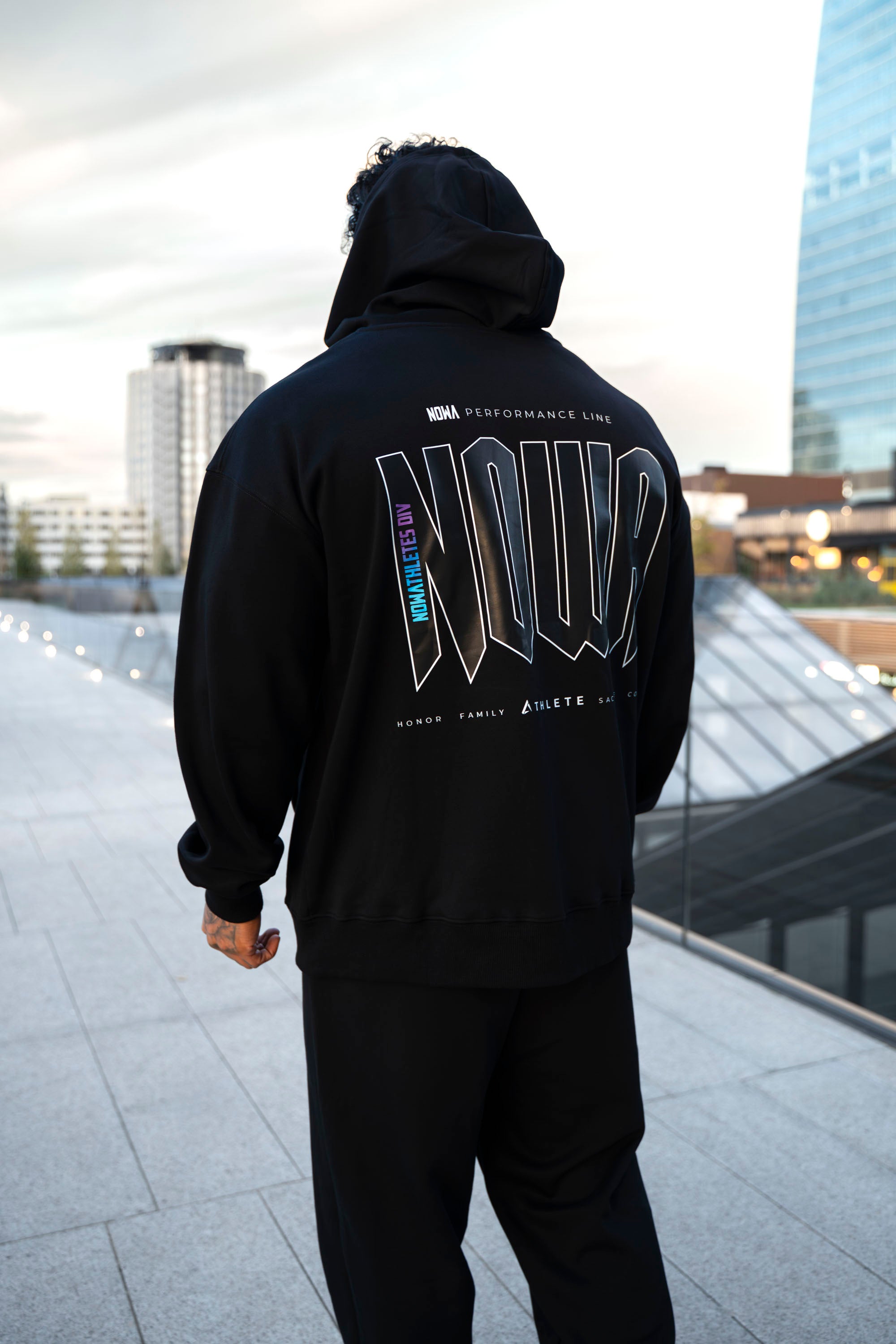 Performance Oversized Sweatshirt - Black Navy