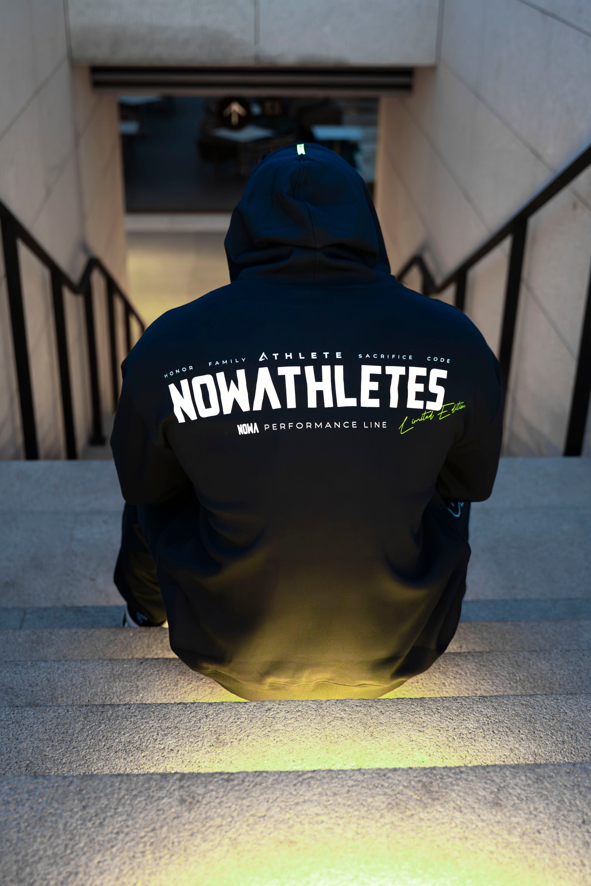 Sudadera Black Performance - Oversized