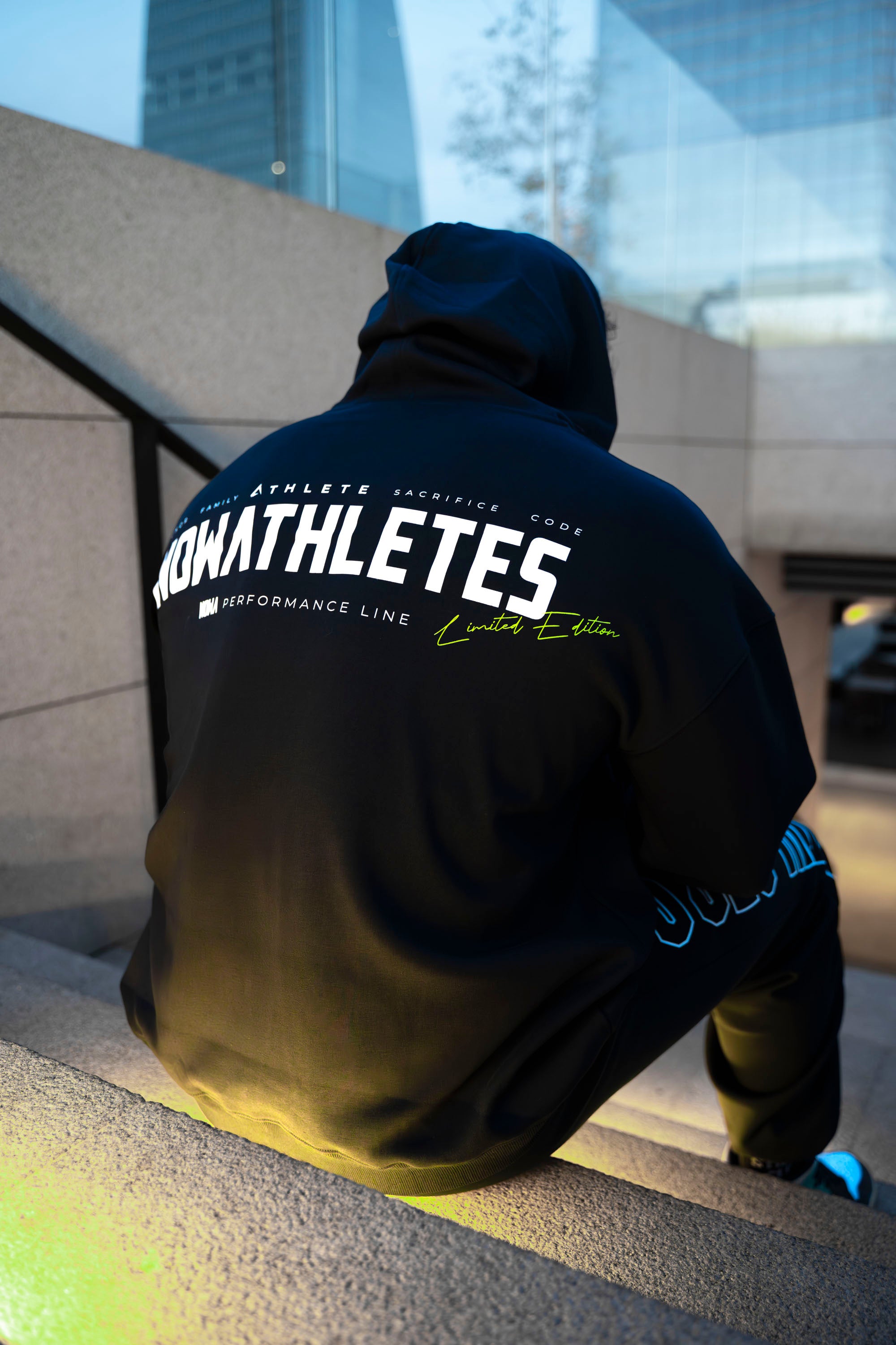 Performance Oversized Sweatshirt - Black Navy