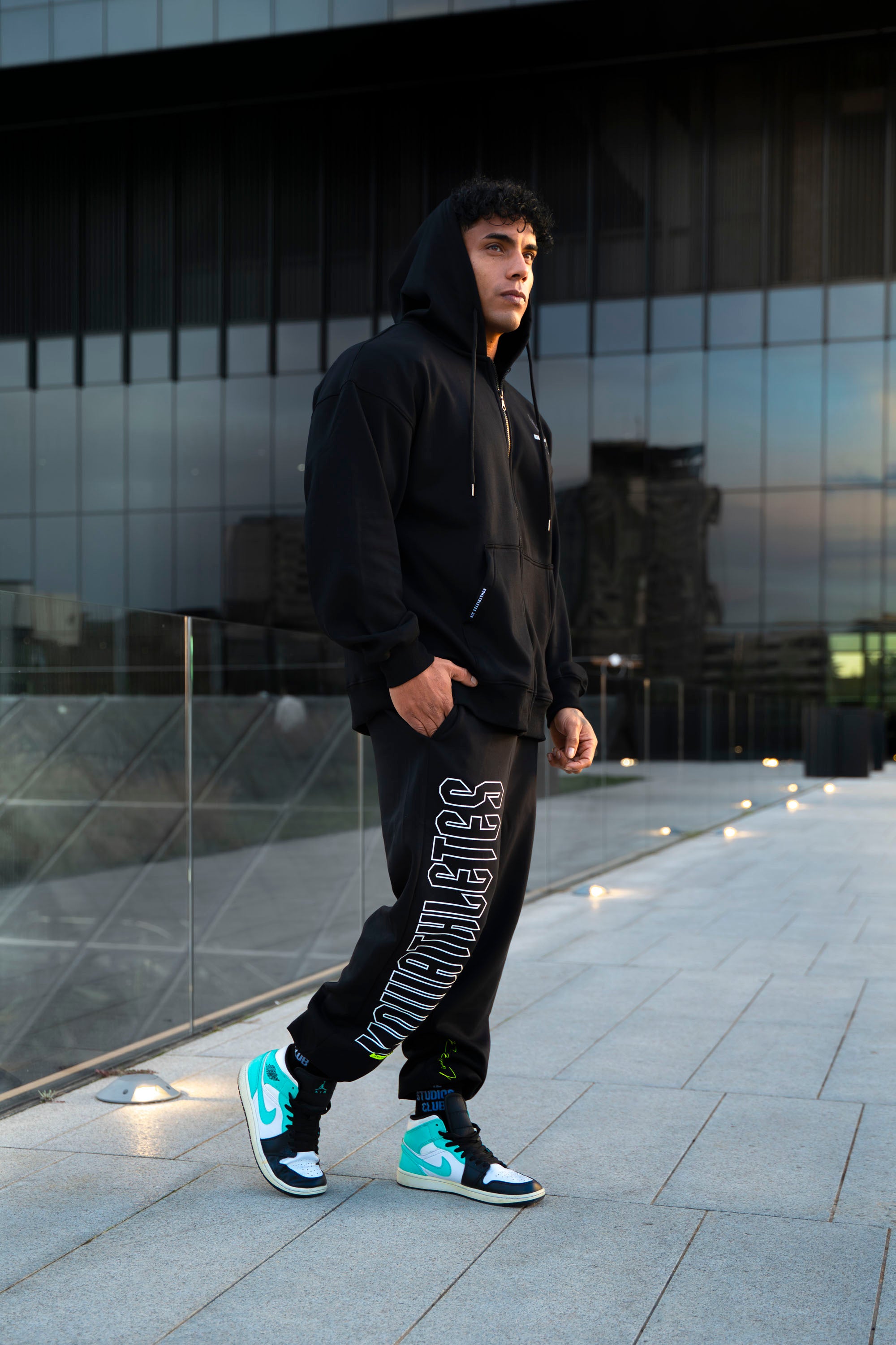 Comfort Supreme Joggers - Black 
