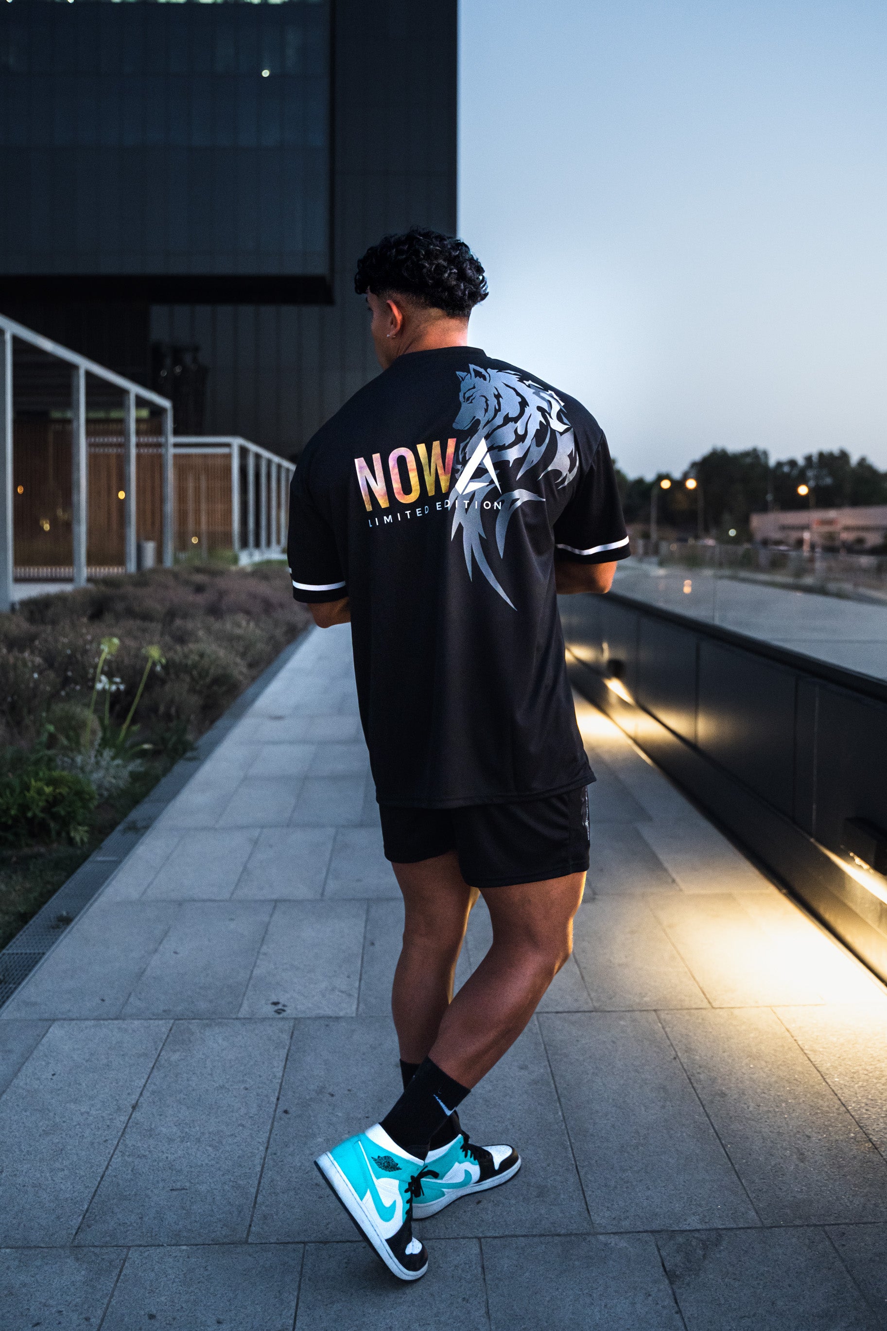 Wolf Power Oversized - Iridian Black