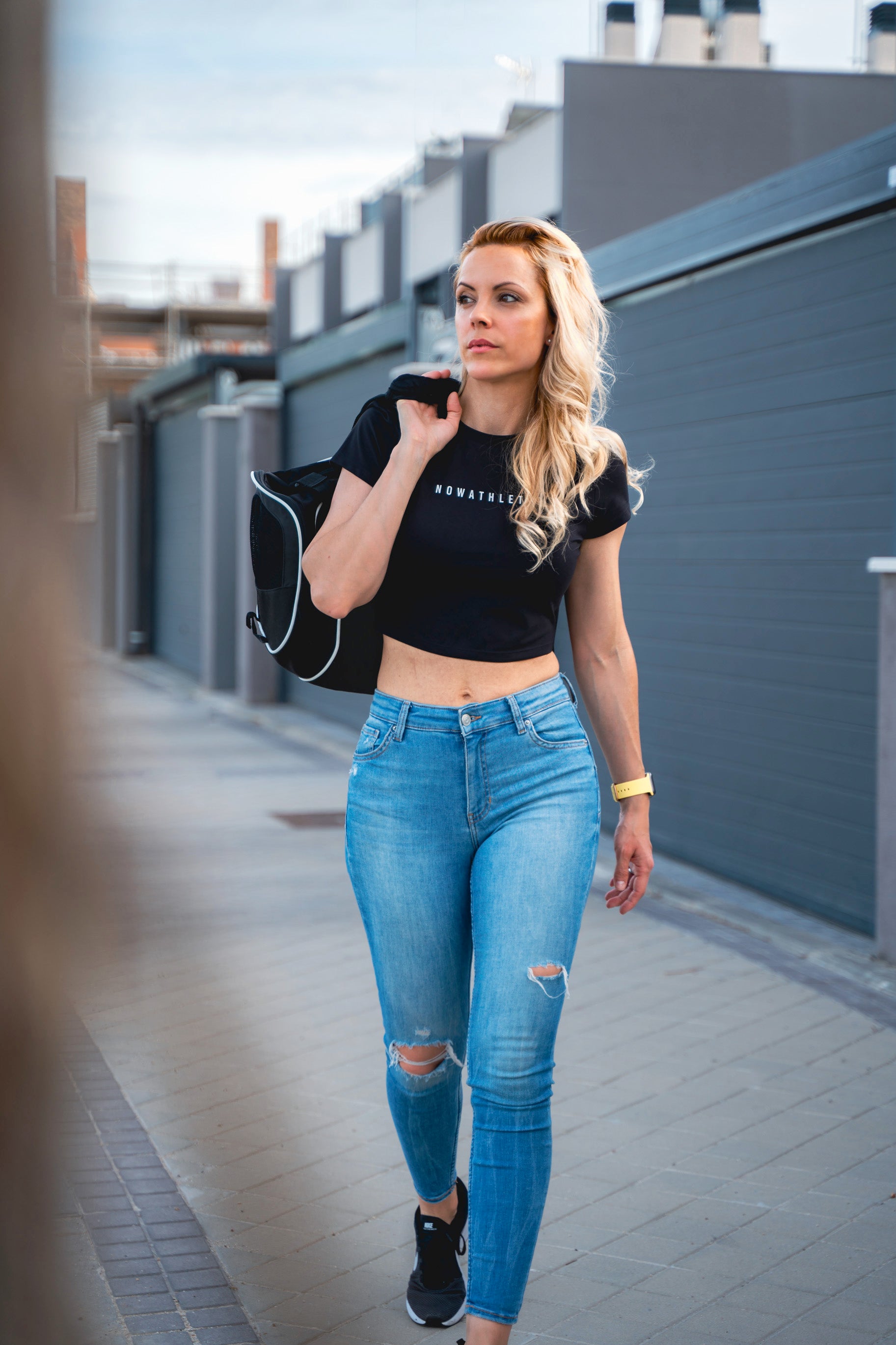 Soft Fit Crop Top - Black