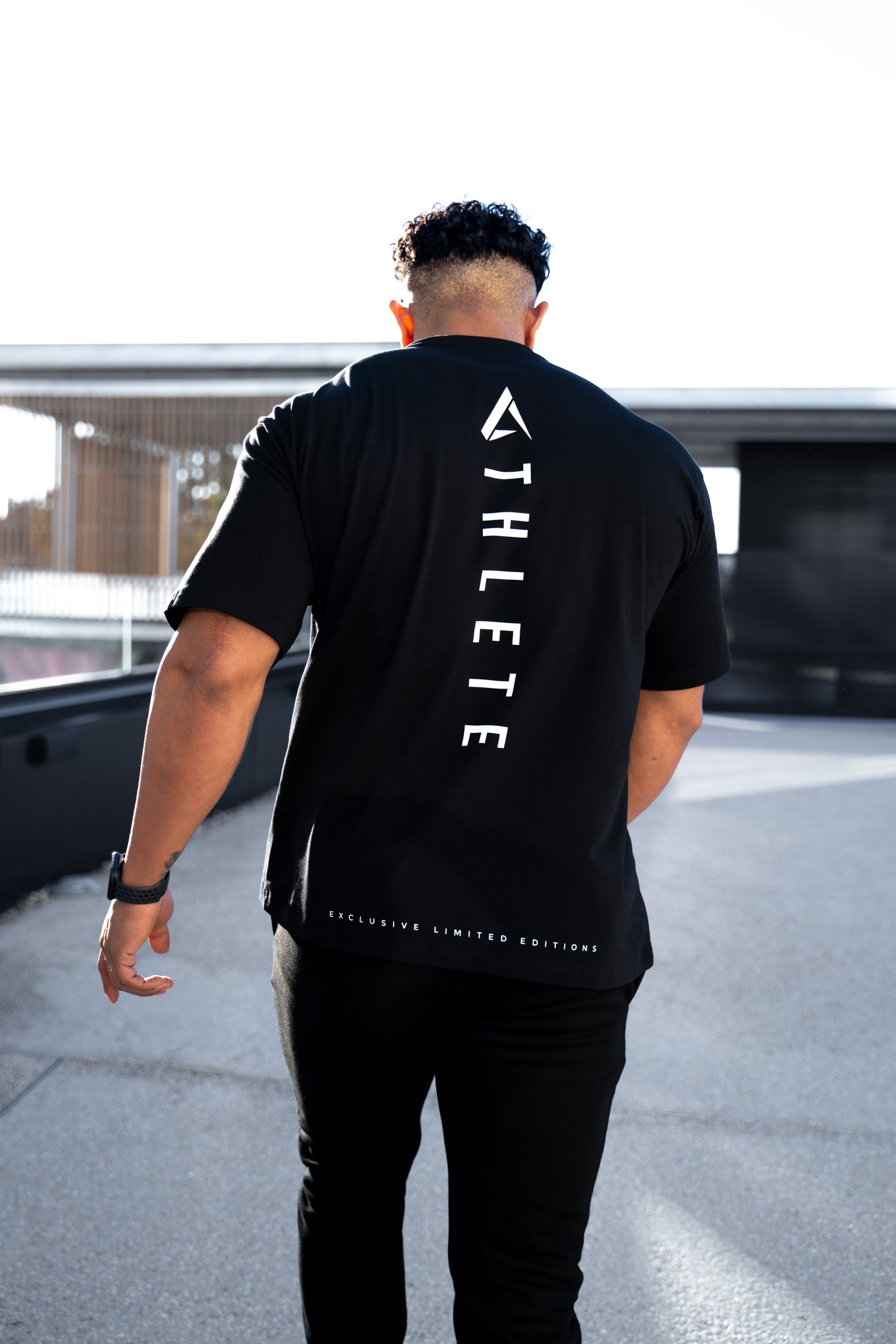 Camiseta ONYX™️ Fitted - Black