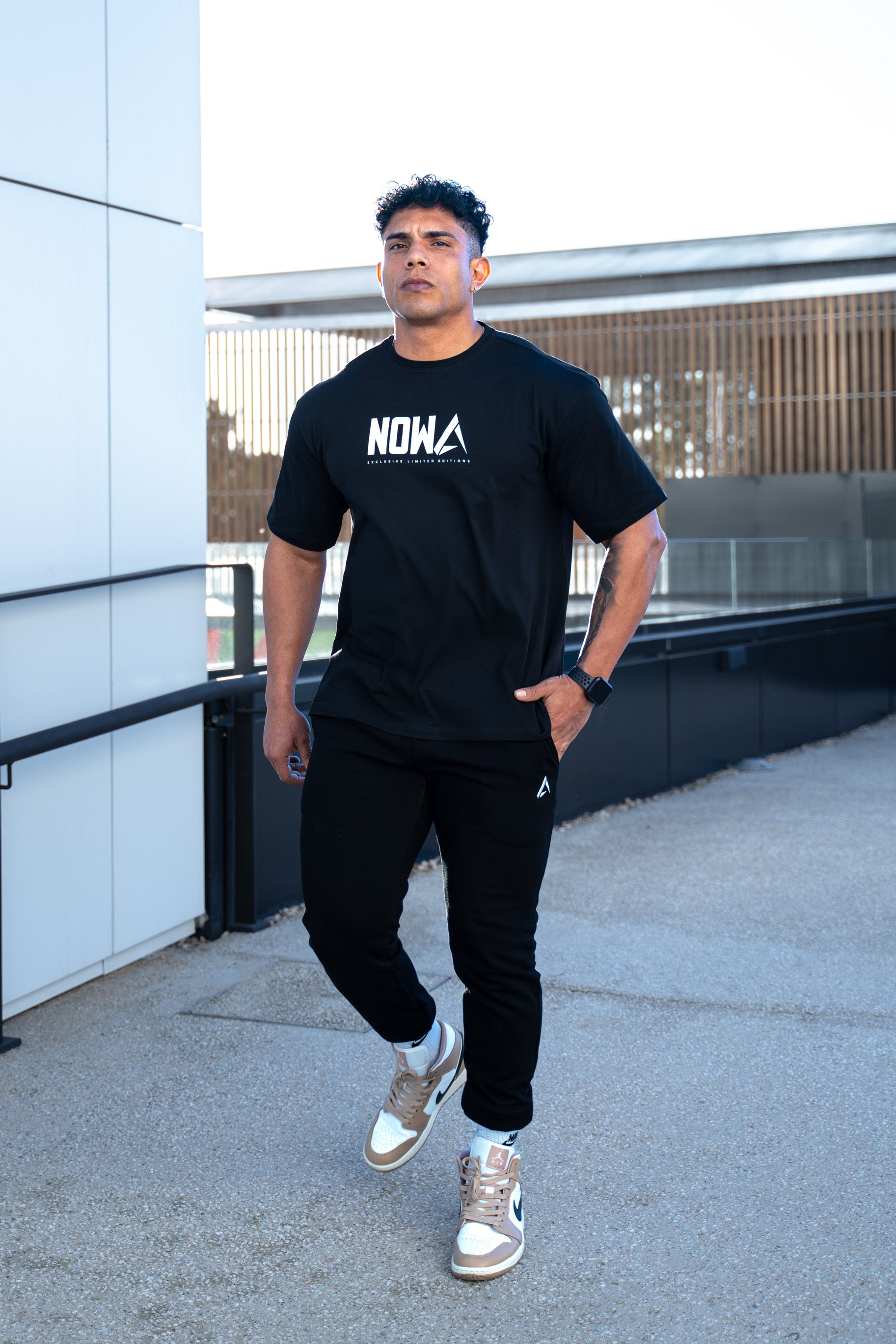 ONYX™️ Fitted T-shirt - Black