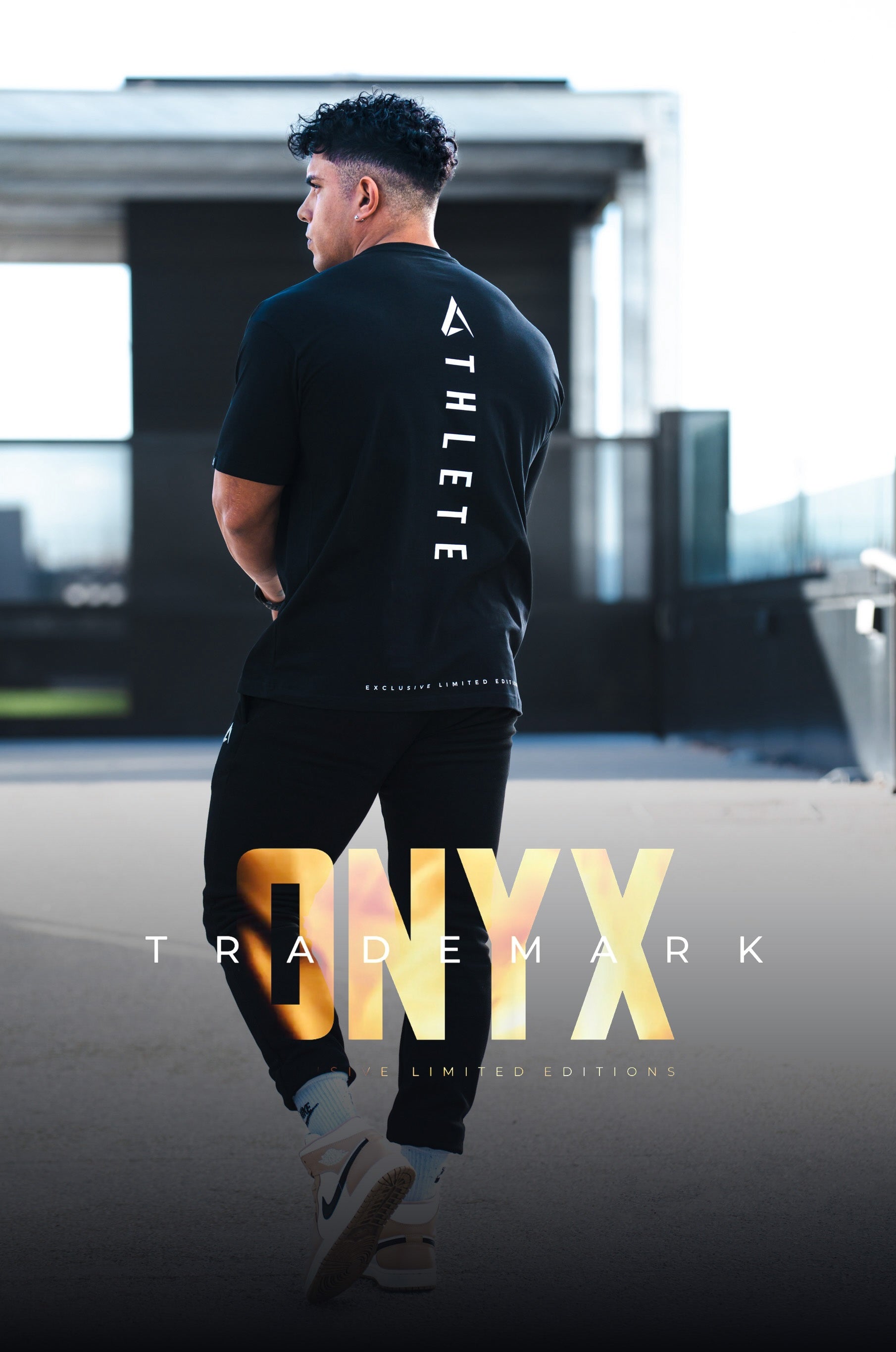 Camiseta ONYX™️ Fitted - Black